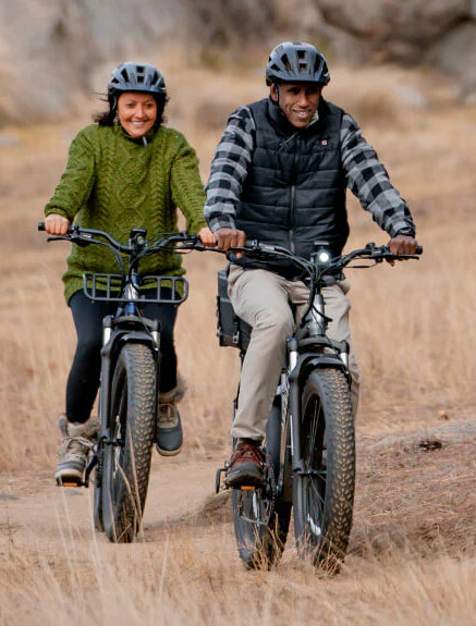 Aventure.2 Ebike Lifestyle Shot 3