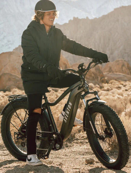 Aventure.2 Ebike Lifestyle Shot 3