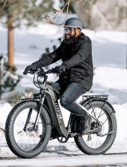 Aventure.2 Ebike Lifestyle Shot 1
