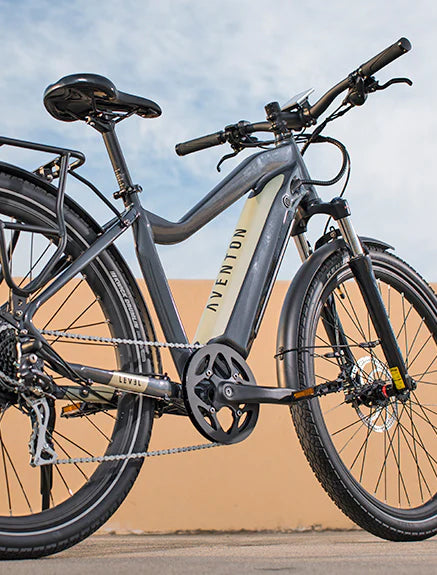Level Ebike Lifestyle Shot 3