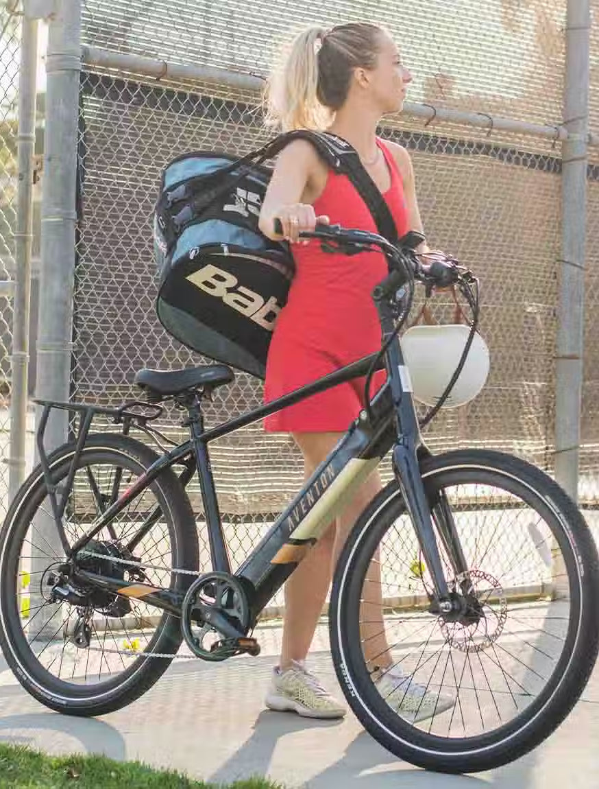 Pace 500.2 ebike lifestyle shot 1